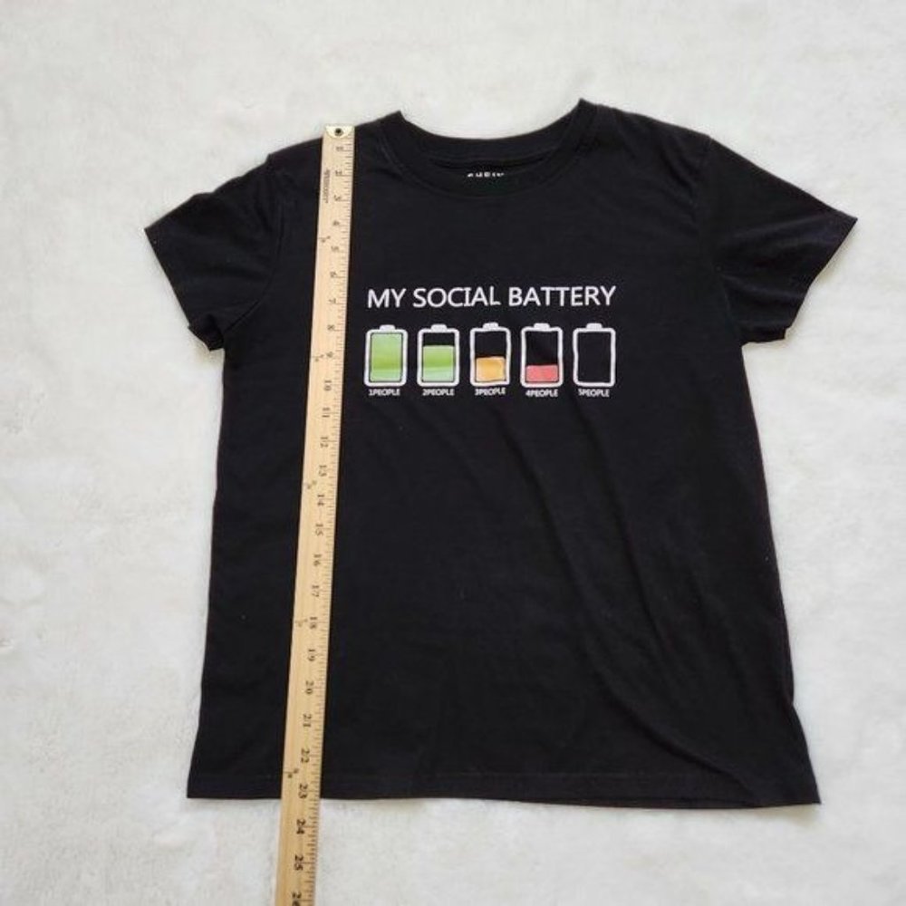 SHEIN My social Battery & Letter Graphic Tee Crewneck short Sleeve - Picture 8 of 9